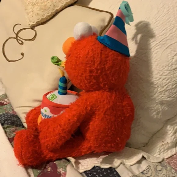 Elmo Happy Birthday! - Picture 4 of 8